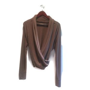 NWOT - Tonic Ballet Cross over yoga top,size Large